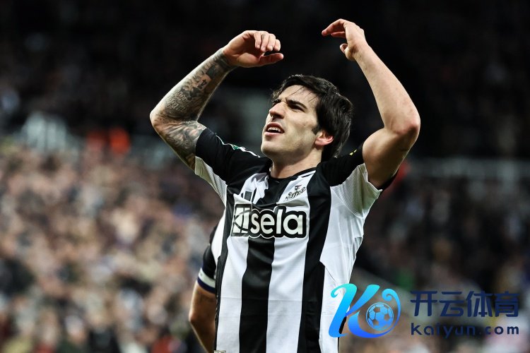 记者：尤文签托纳利需筹款 伊尔迪兹不会被出售 皆尔克泽也曾见地